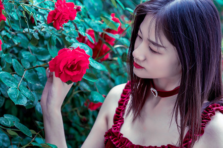 叙首都大马士革传出爆炸声 以军称袭击叙政权军事总部入口